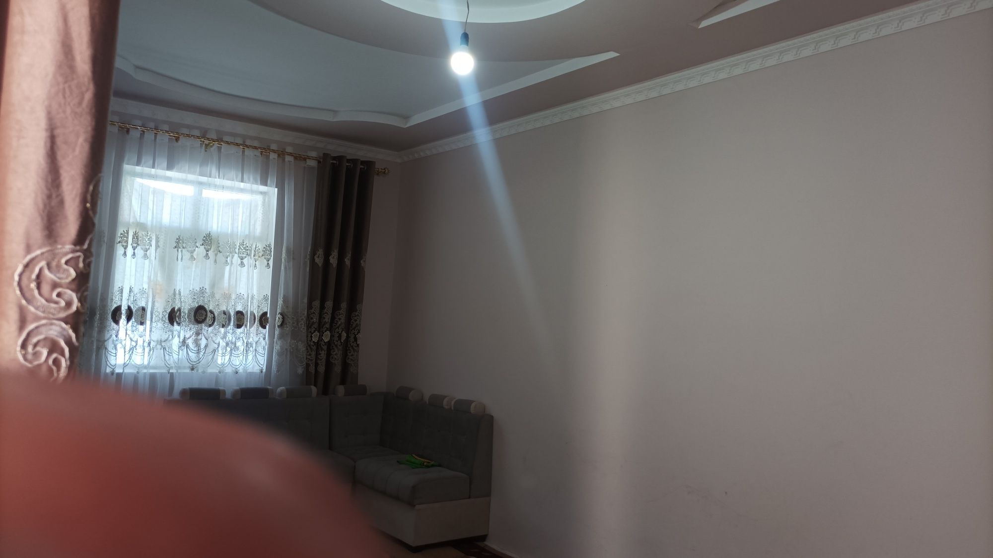 7,8 sotixli uy sotiladi.
