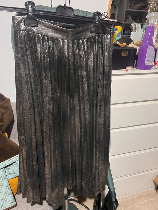 Fustă Zara negru cu argintiu pliuri xs 35 talie