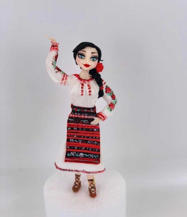 Figurine de pus pe pe tort