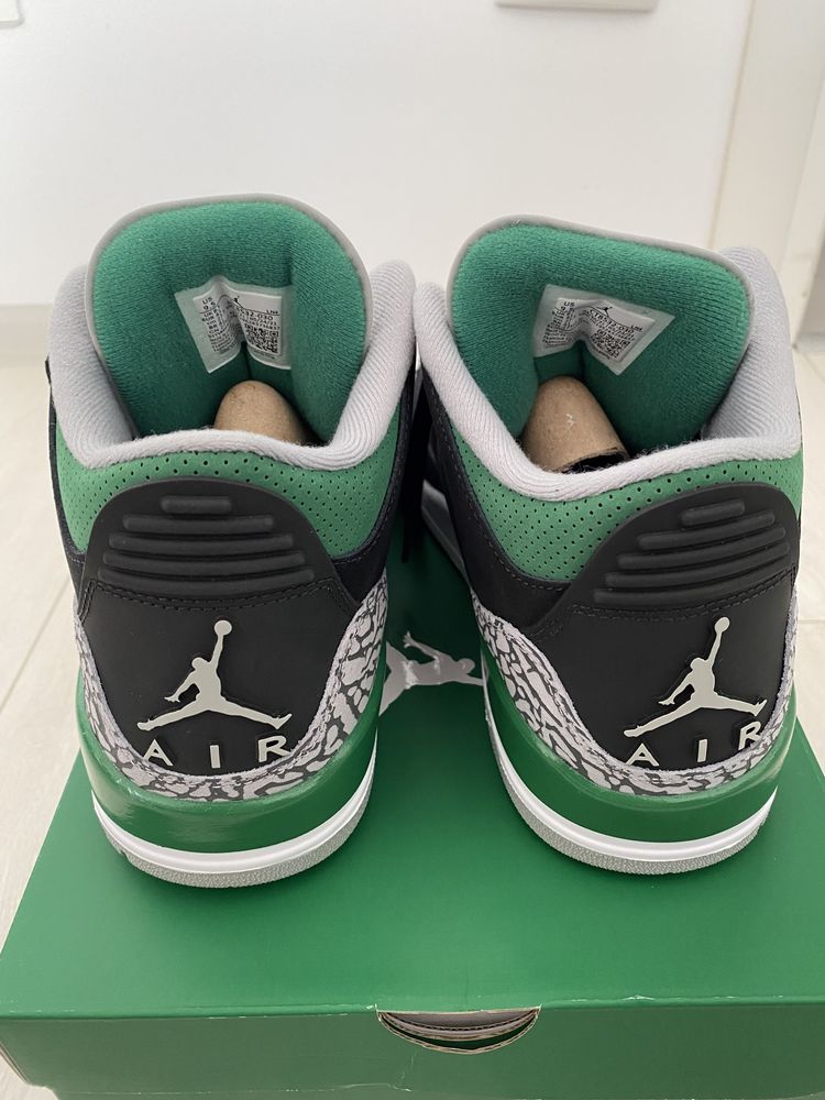 Vand adidasi AIR JORDAN 3 Retro, originali, noi la cutie