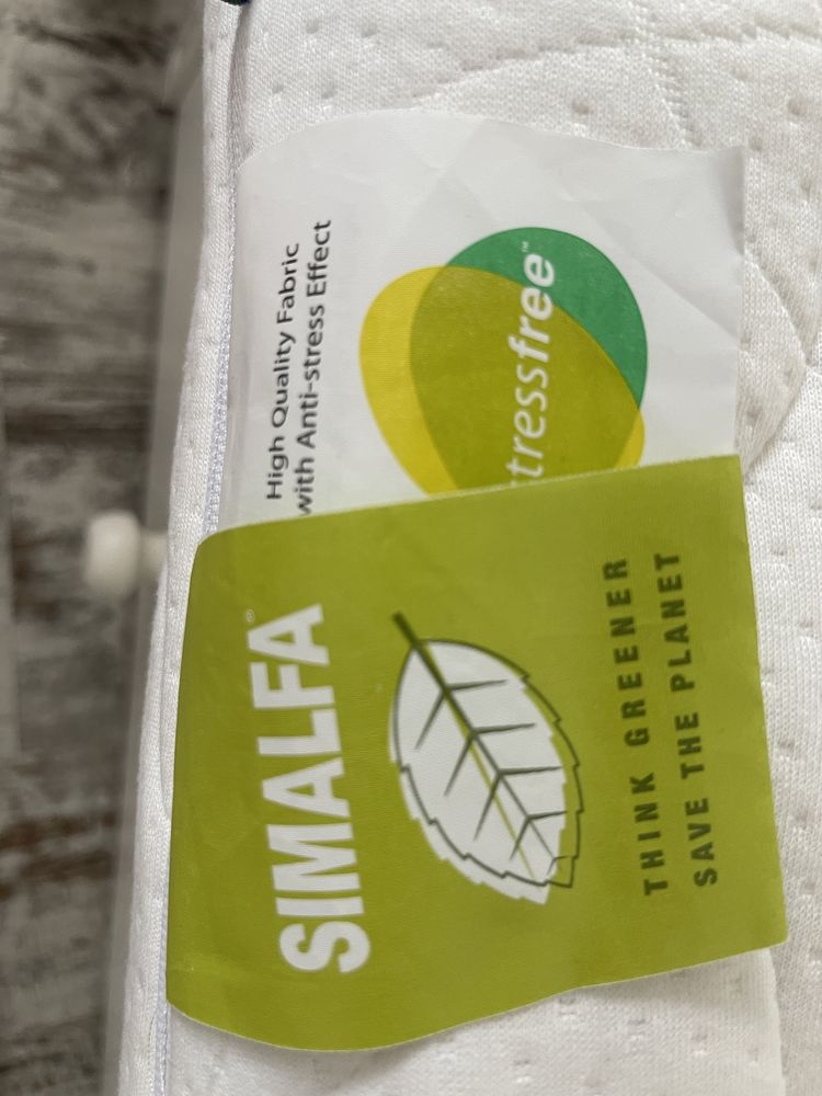 Продам детскую кроватку белую