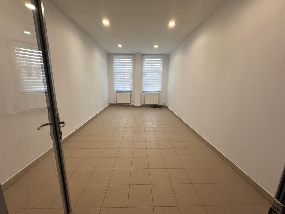 Inchiriez spatii de birouri