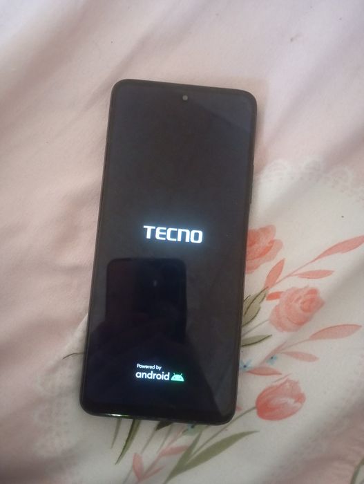 телефон Tecno Povo