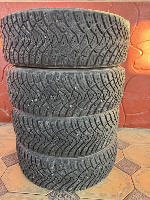 195/65/15. Dunlop. 4-штуки. Комплект. В хорошем состоянии.