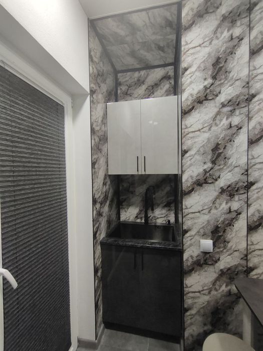 Продаётся  1 комнатная квартира  студия.