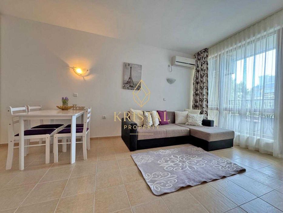 Продава се Двустаен апартамент в к.к. Слънчев бряг - 50 кв.м за 1490 €/кв.м - Снимка #2