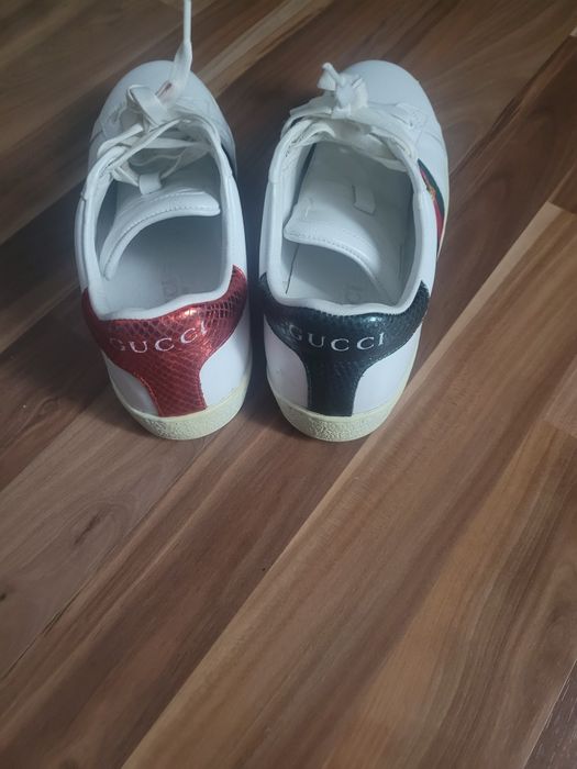 Vând adidasi piele originali Gucci