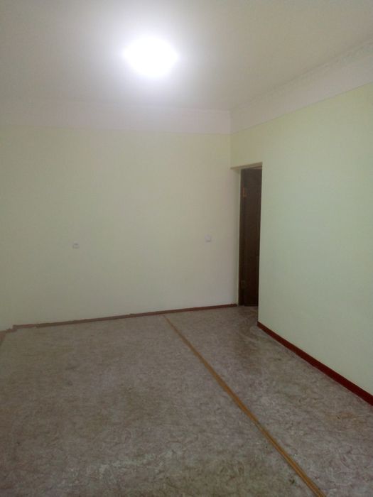 Uy sotiladi srochna maklermasman ozimizani kvartira ne jiloy