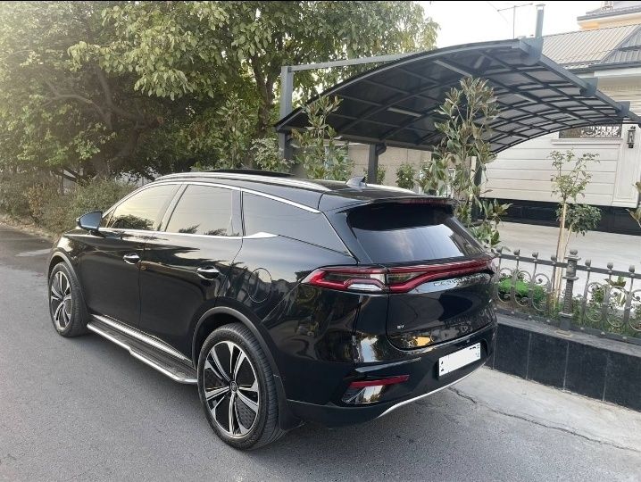 Продажа машина BYD tank gibrit