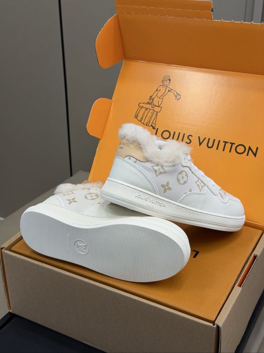 Adidasi Louis Vuitton , calitate premium , pe comanda , noi , 38