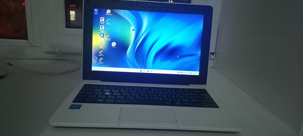 Нетбук белый ноутбук classmate 4 гб ОЗУ