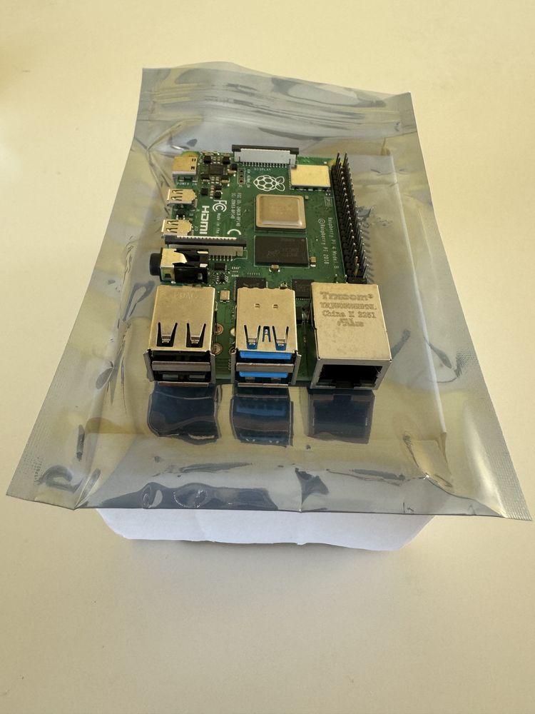 Raspberry Pi4 8GB като ново използвано за тест