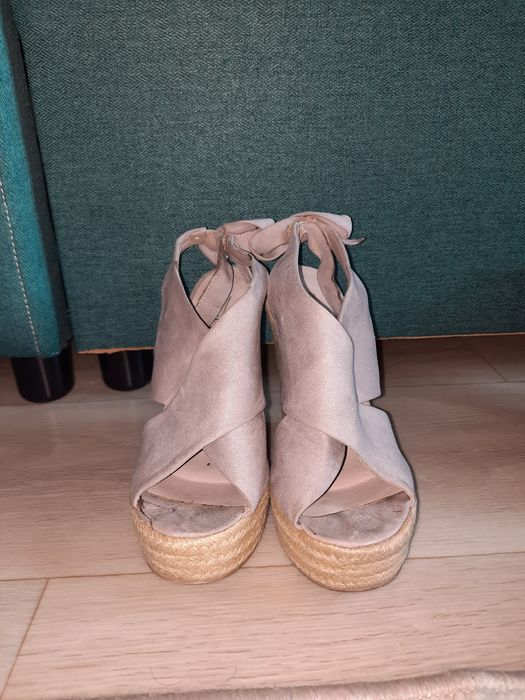 Продам туфли летние