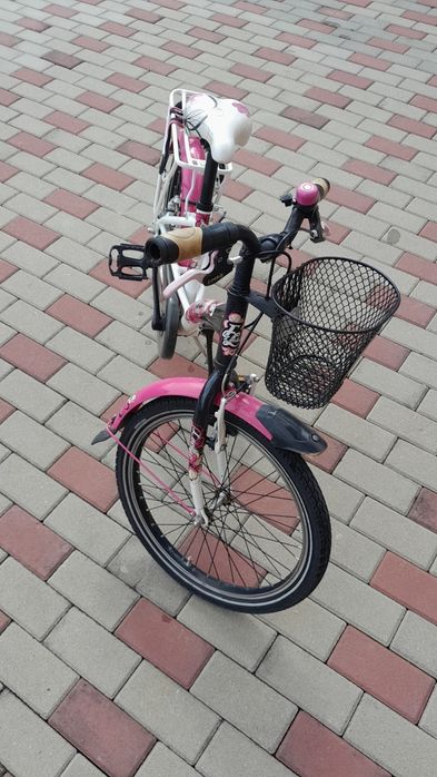 Vand două biciclete roti pe 20