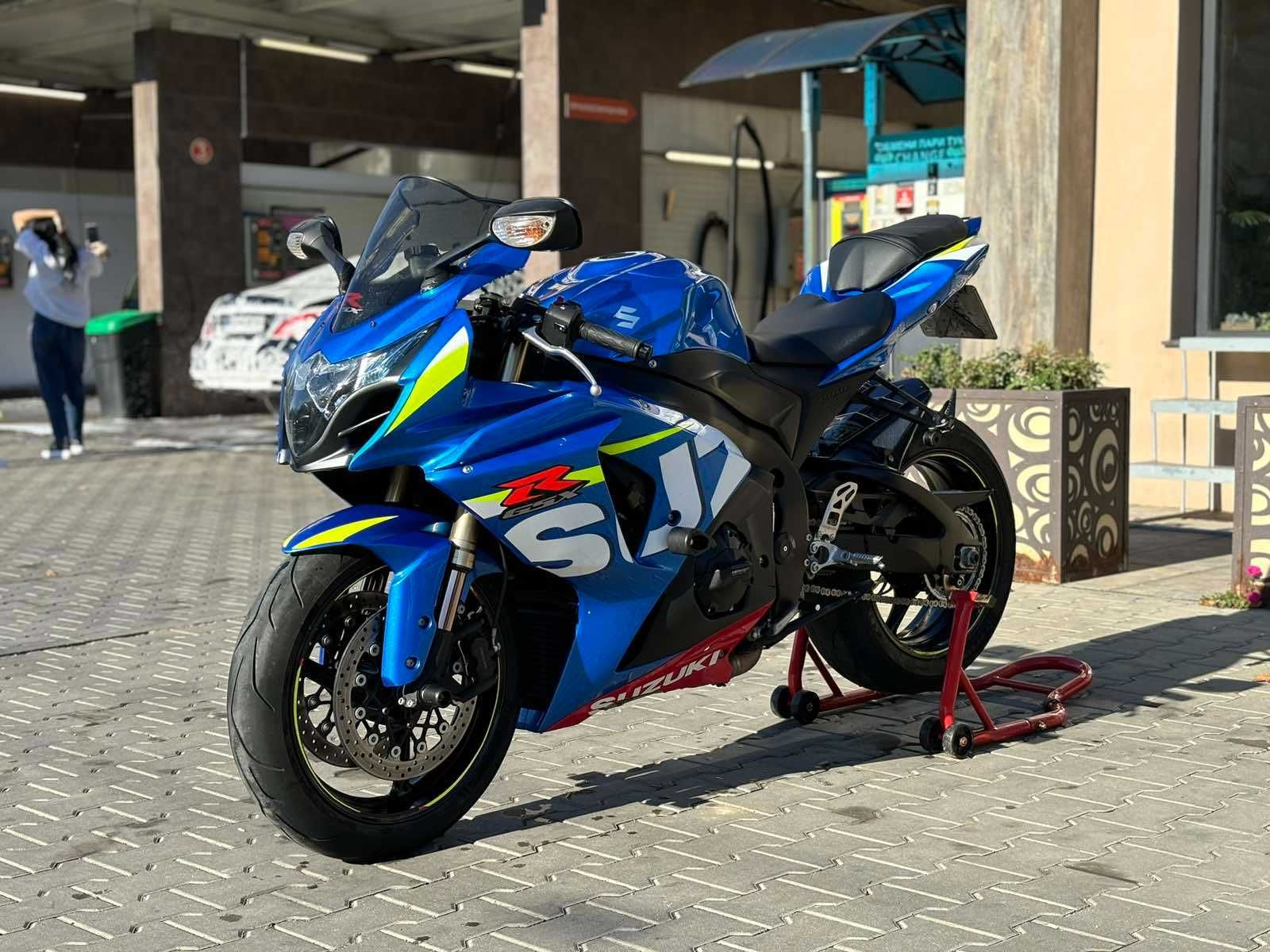 Suzuki GSXR-1000 2010 L0