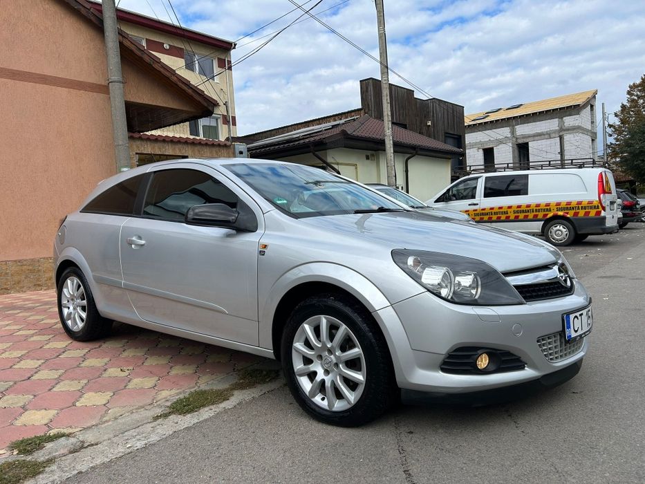 Opel astra h gtc 1.6 benzina