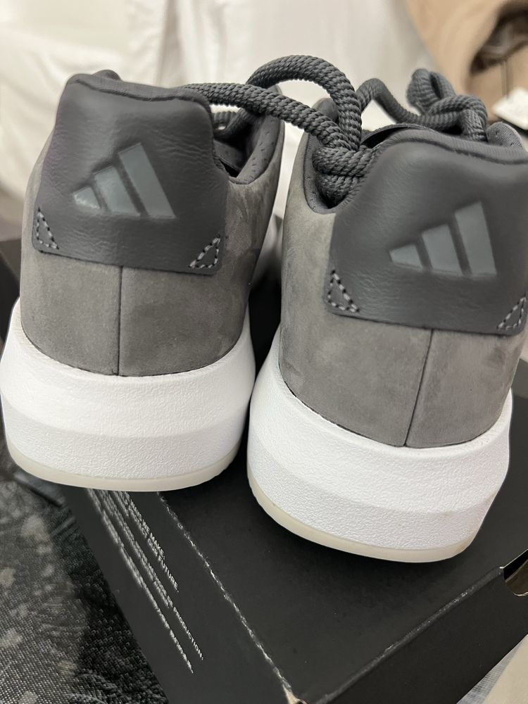 Adidas маратонки