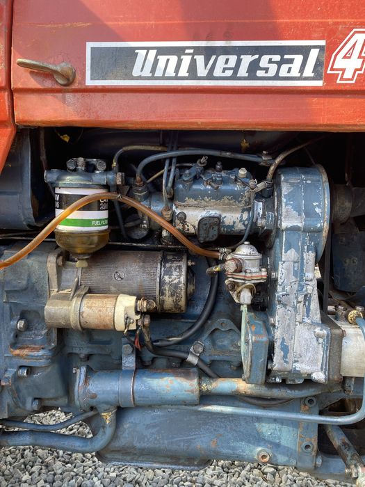 Tractor Universal U 445