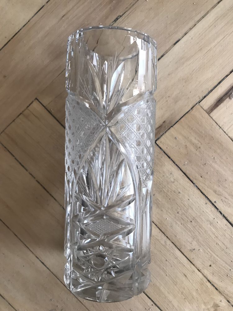 Кристална ваза