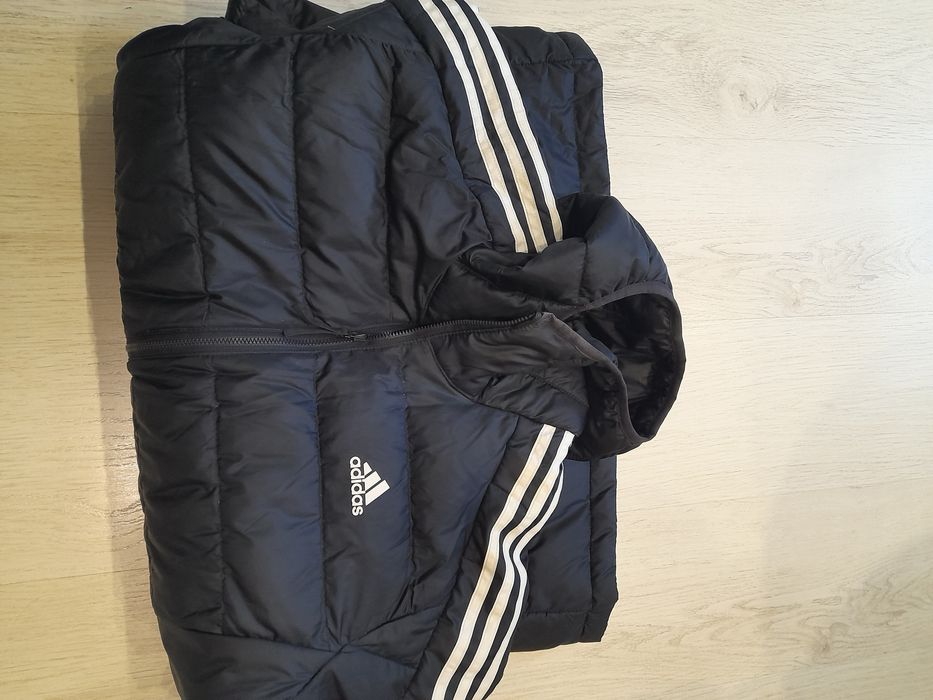 Оригинална шуба на Адидас