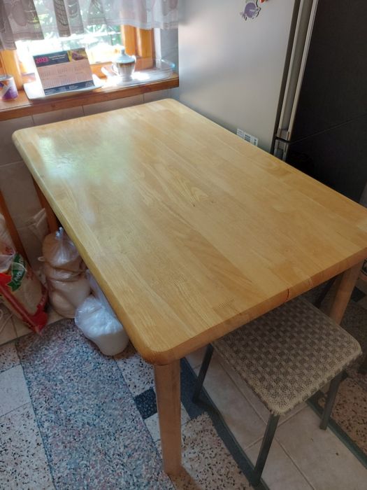 Стол кухонный дерево