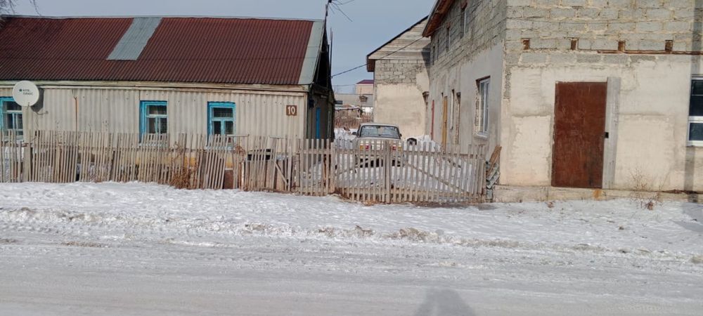 Продается дом со строющим зданием