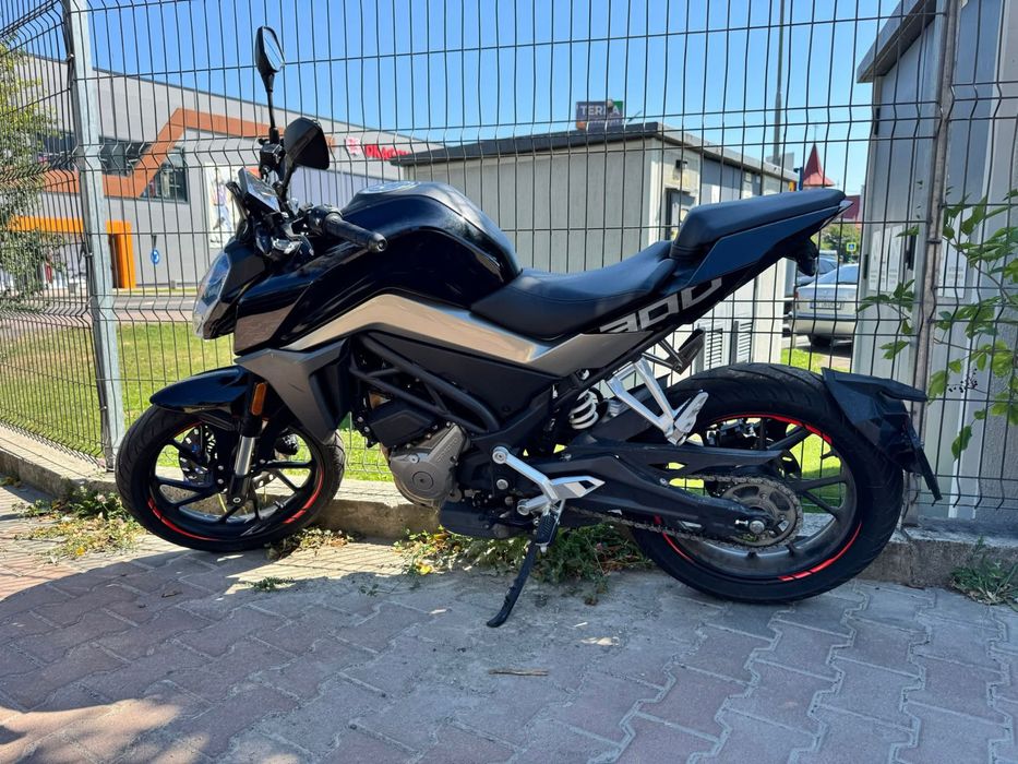 Motocicleta CFMOTO 300NK