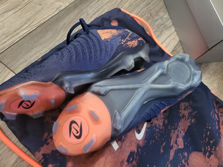 Футболни калеври Nike phantom gx 2 Elite FG Erling