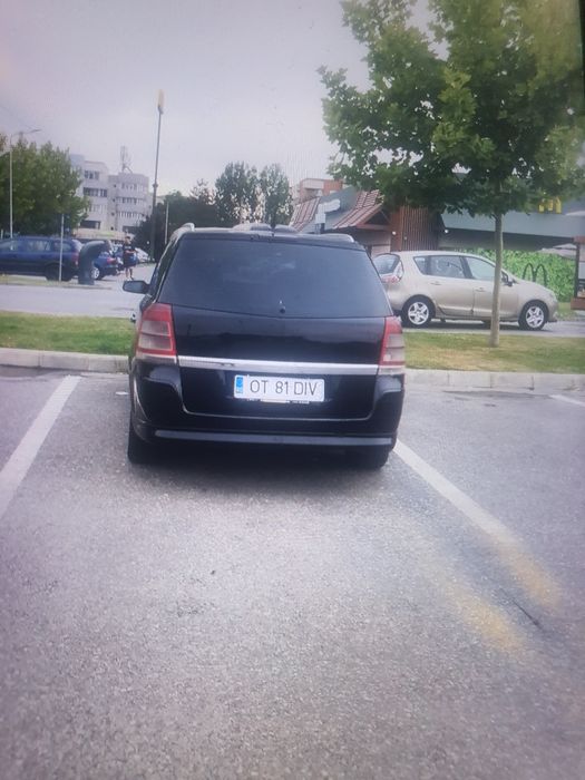 Vand sau schimb opel zafira b 2008 1.9 ,150 cp