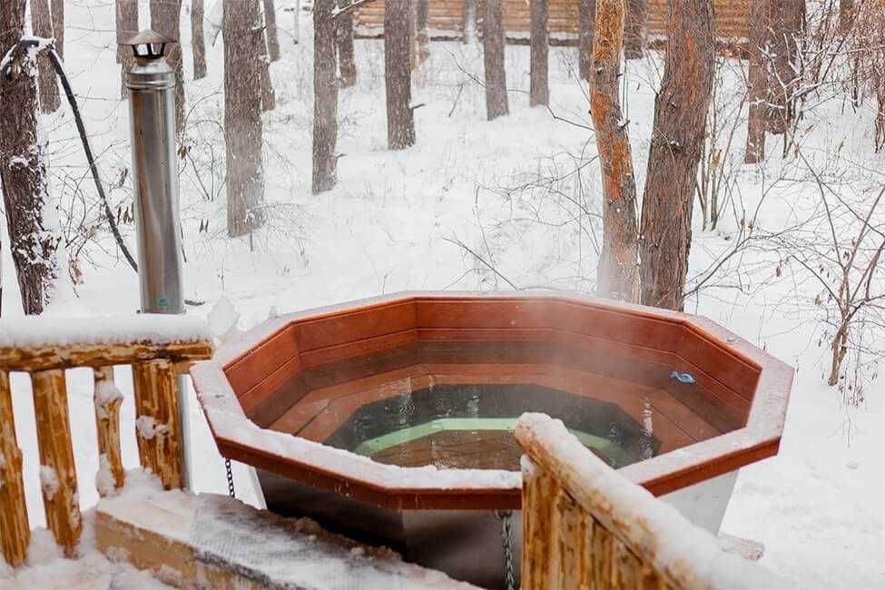 Ciubar ecologic din inox și lemn