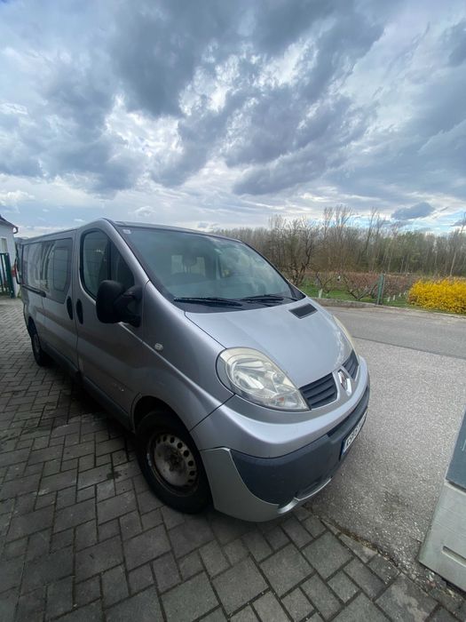 Renault Trafic Automat Mixt – 6 locuri + Marfă – Motor 2.5 dCi