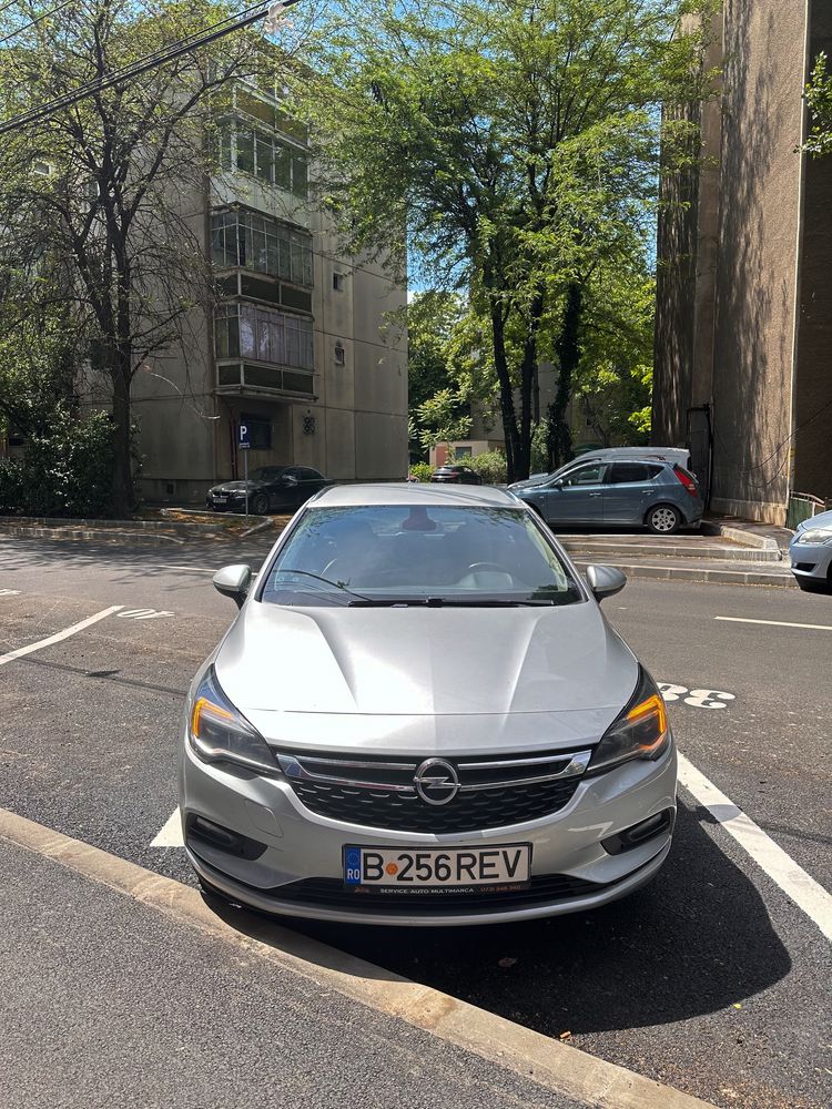 Opel Astra K 2018 sport tour