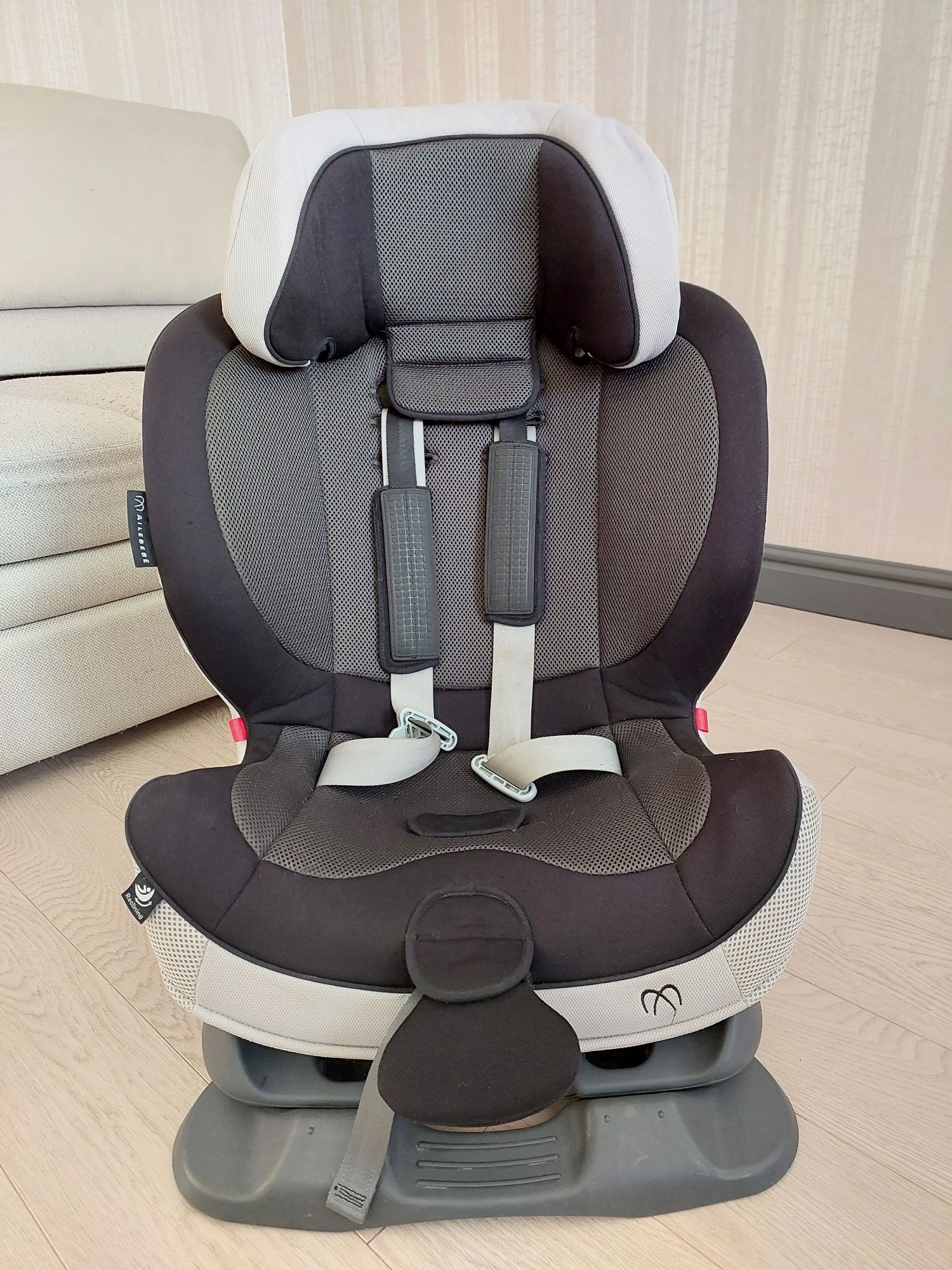 Автокресло Carmate Ailebebe Swing Moon Premium