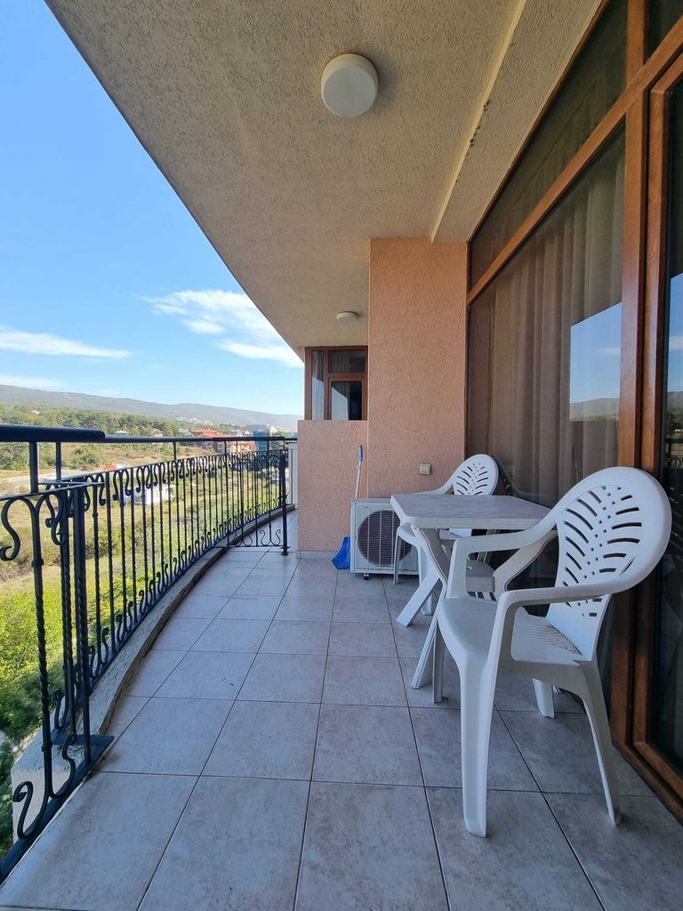 Продава се Двустаен апартамент в к.к. Слънчев бряг - 72 кв.м за 1021 €/кв.м - Снимка #14