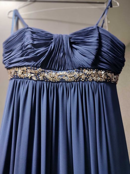Елегантна бална рокля