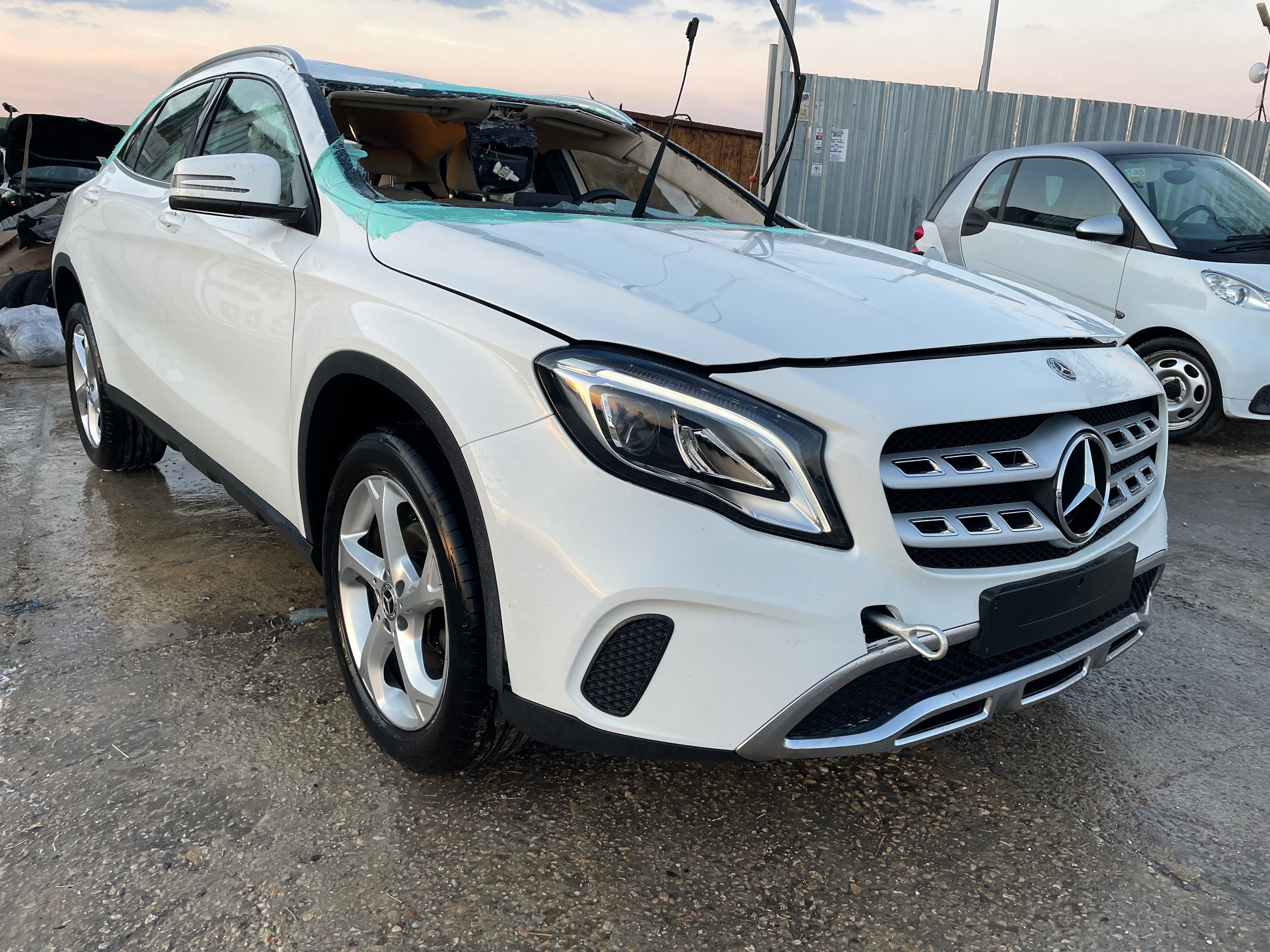 Mercedes GLA 180 X156 двигател 270910 автоматик, 122 кс.., 60 000