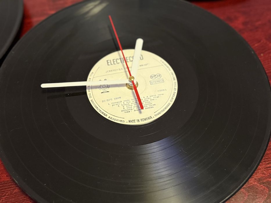 Ceas Retro vinil ELECTRECORD original – cadou handmade muzical
