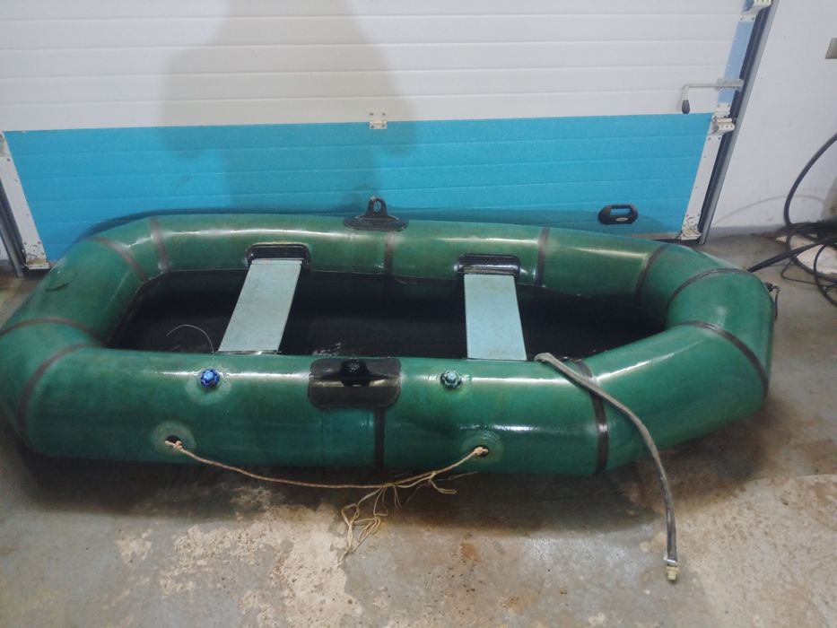 Продам лодку 2 местная