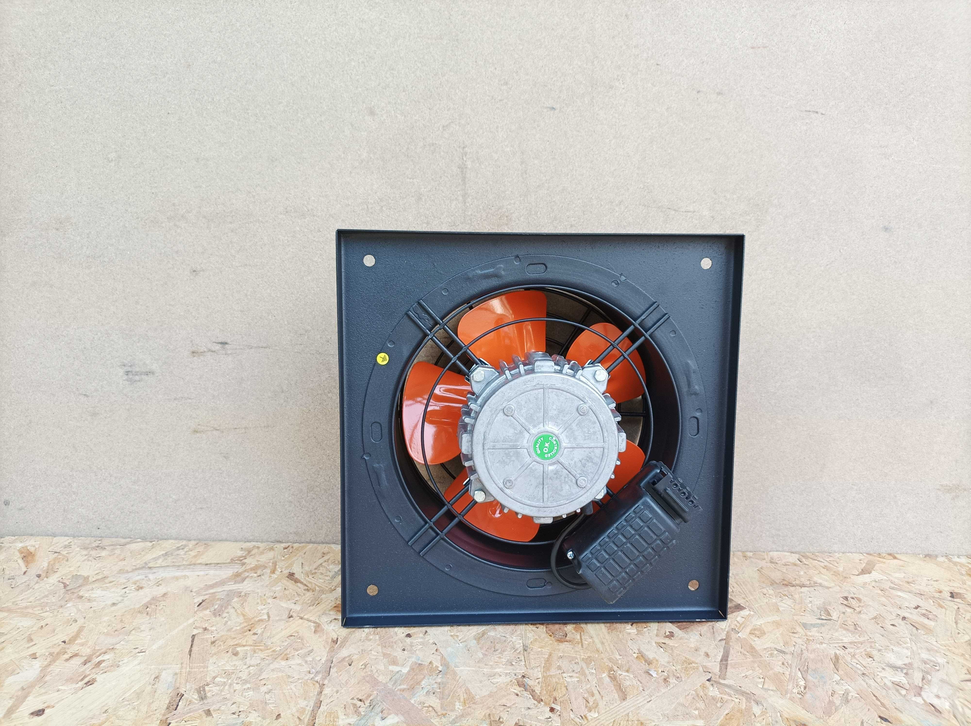 Осов вентилатор ф250, дебит 1300 m3/h, квадратен фланец