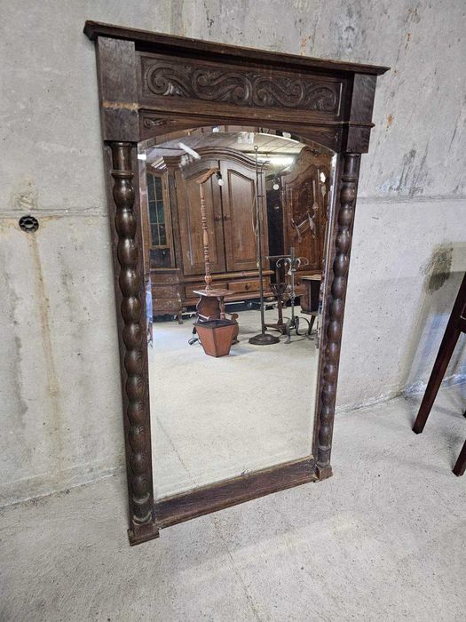 Витрина с интарзия