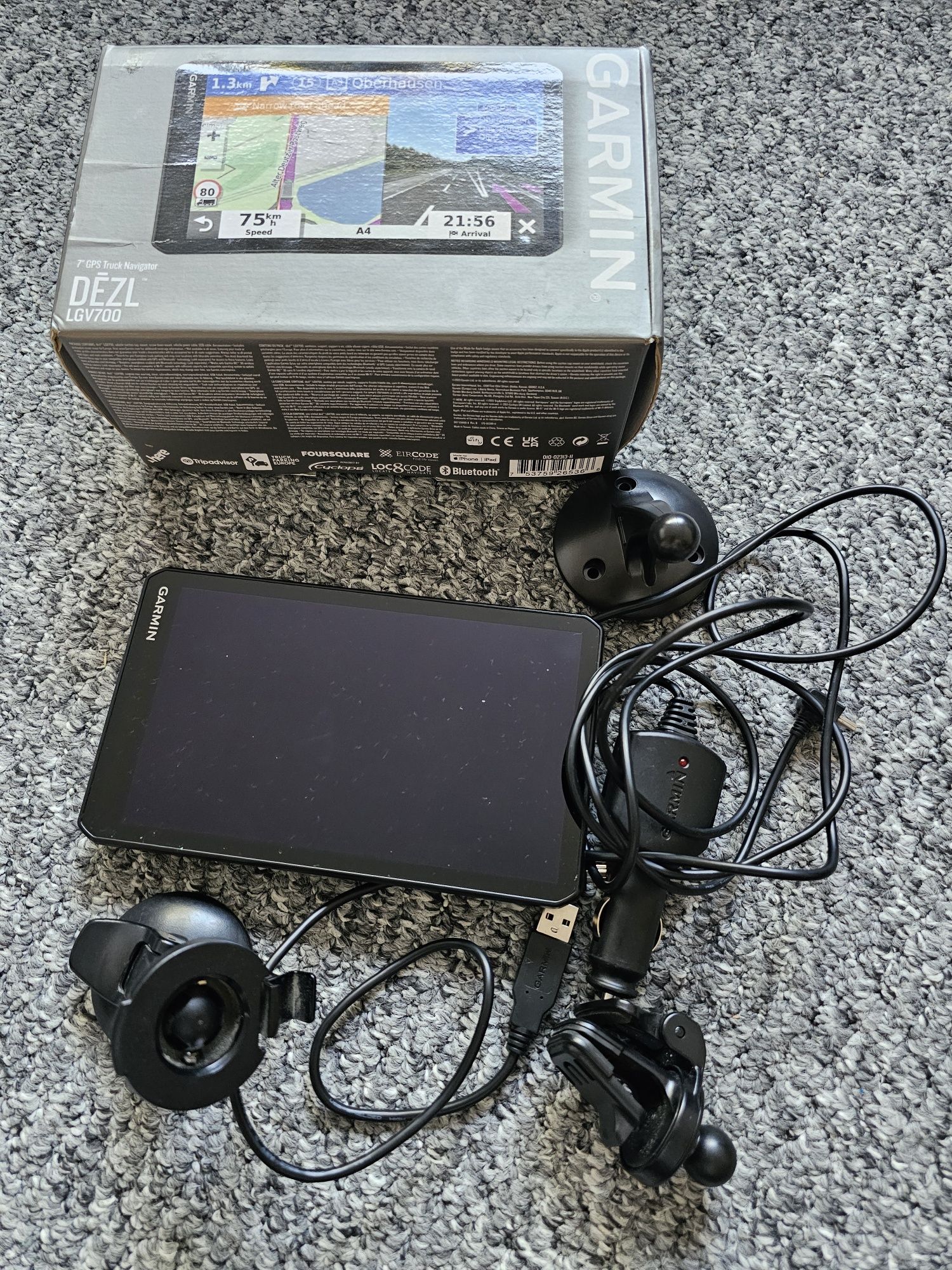 Garmin Dezl LGV700 Truck/Bus/Car