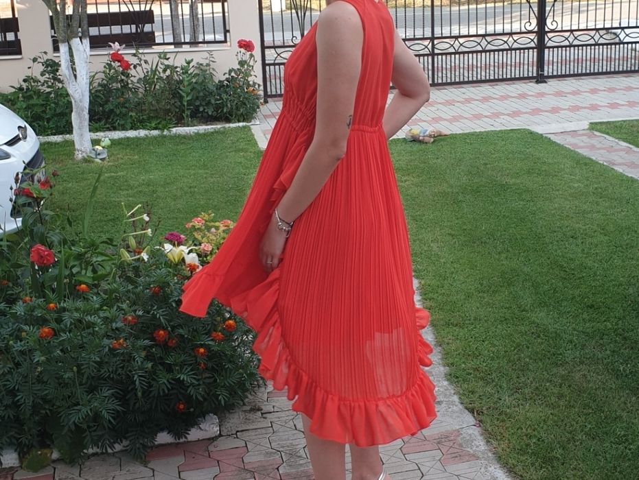 Rochie de ocazie din matase, model unicat cu eticheta