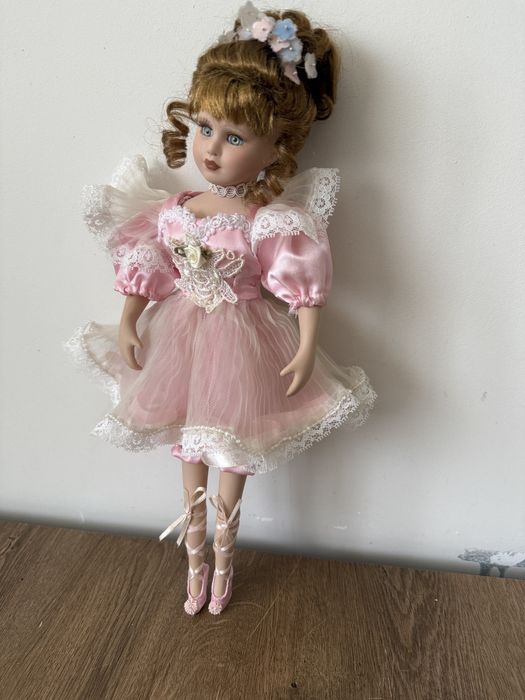 Papusa portelan balerina 41cm