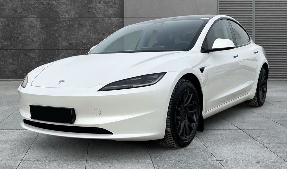 Tesla Model 3 HIGHLAND - Fast Charge - Pano - Autopilot - 360° - Memory - BLIS