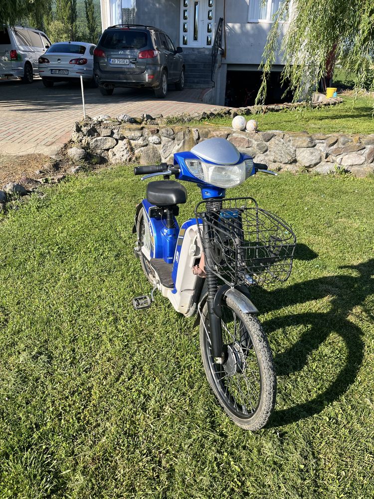 Bicicleta scuter electric