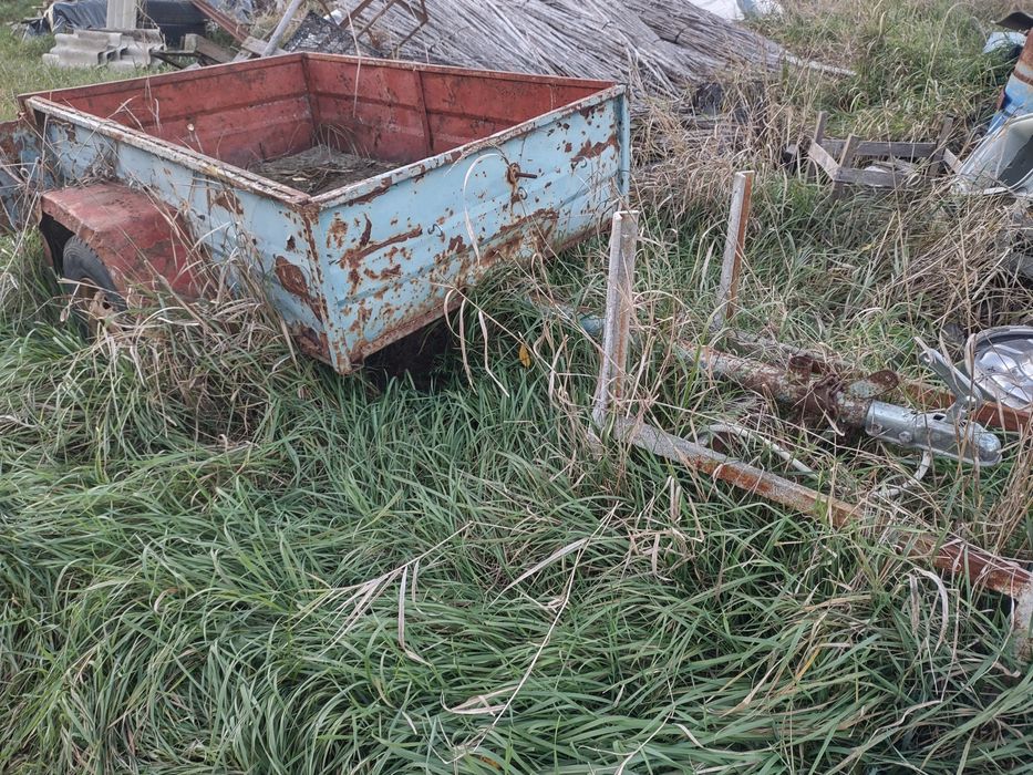 Remorca la preț de fier vechi