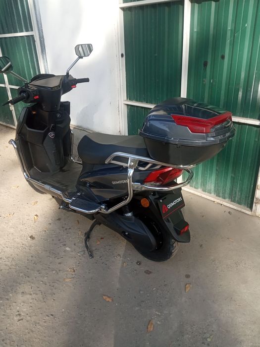 Скутер сотилади холати зор