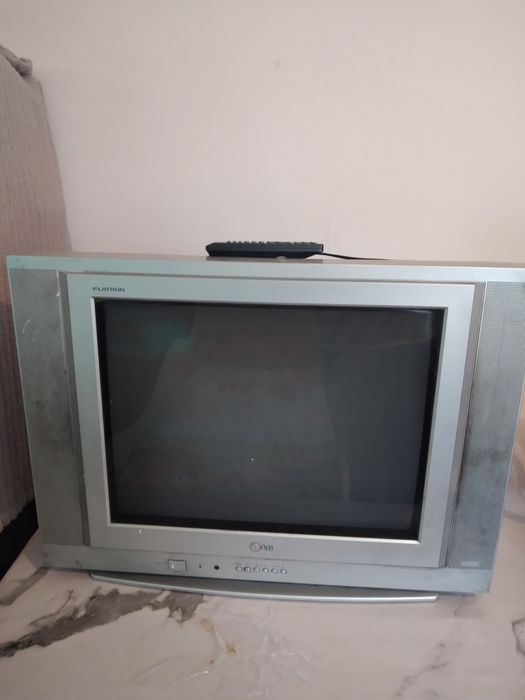 Телевизор LG сатылады пулт бар