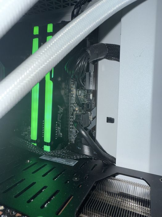 kit gaming i5 13400f ddr5 32 gb ram placa de baza