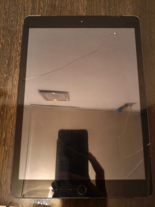 Продам ipad 7 128гб